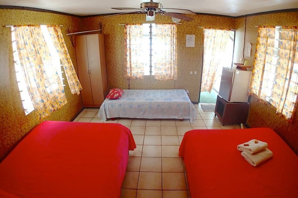 Pension Justine Tikehau Exterior foto